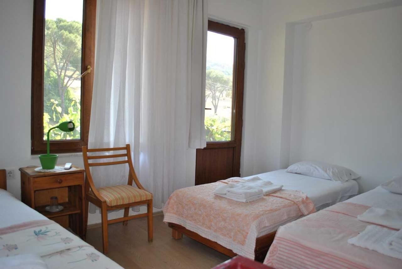 Gunebakan Taliani Hotel ไอวาลิค ภายนอก รูปภาพ