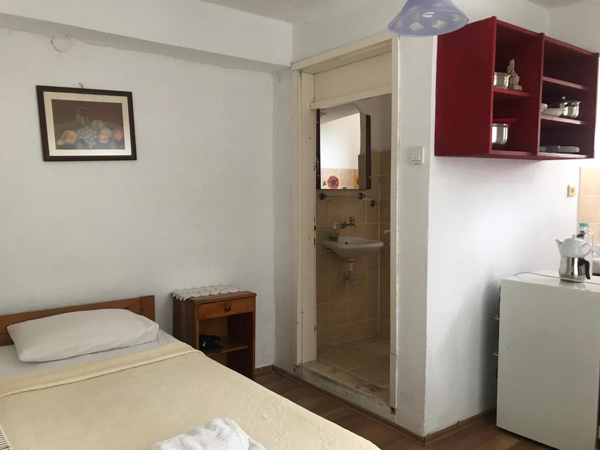 Gunebakan Taliani Hotel ไอวาลิค ภายนอก รูปภาพ