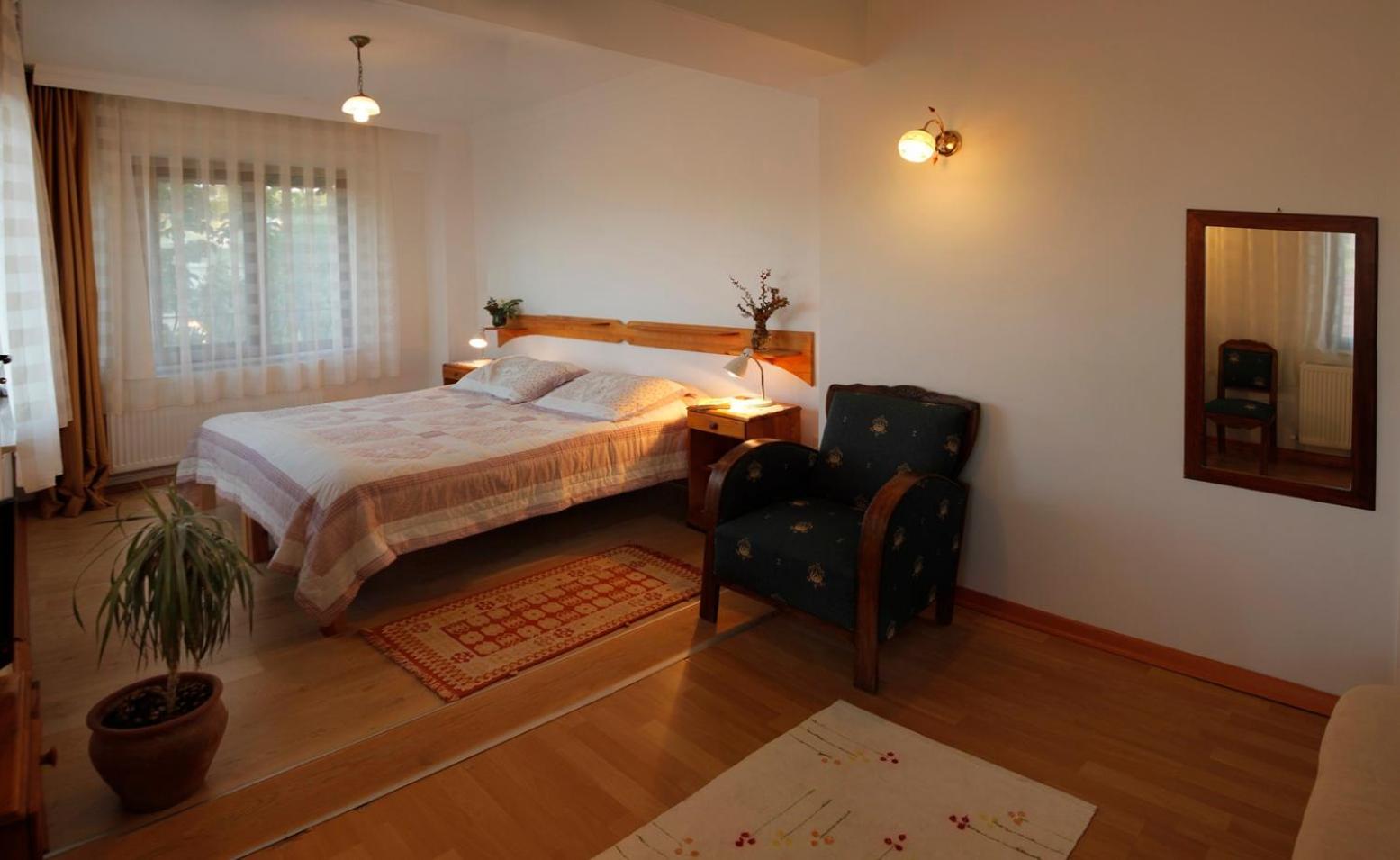 Gunebakan Taliani Hotel ไอวาลิค ภายนอก รูปภาพ