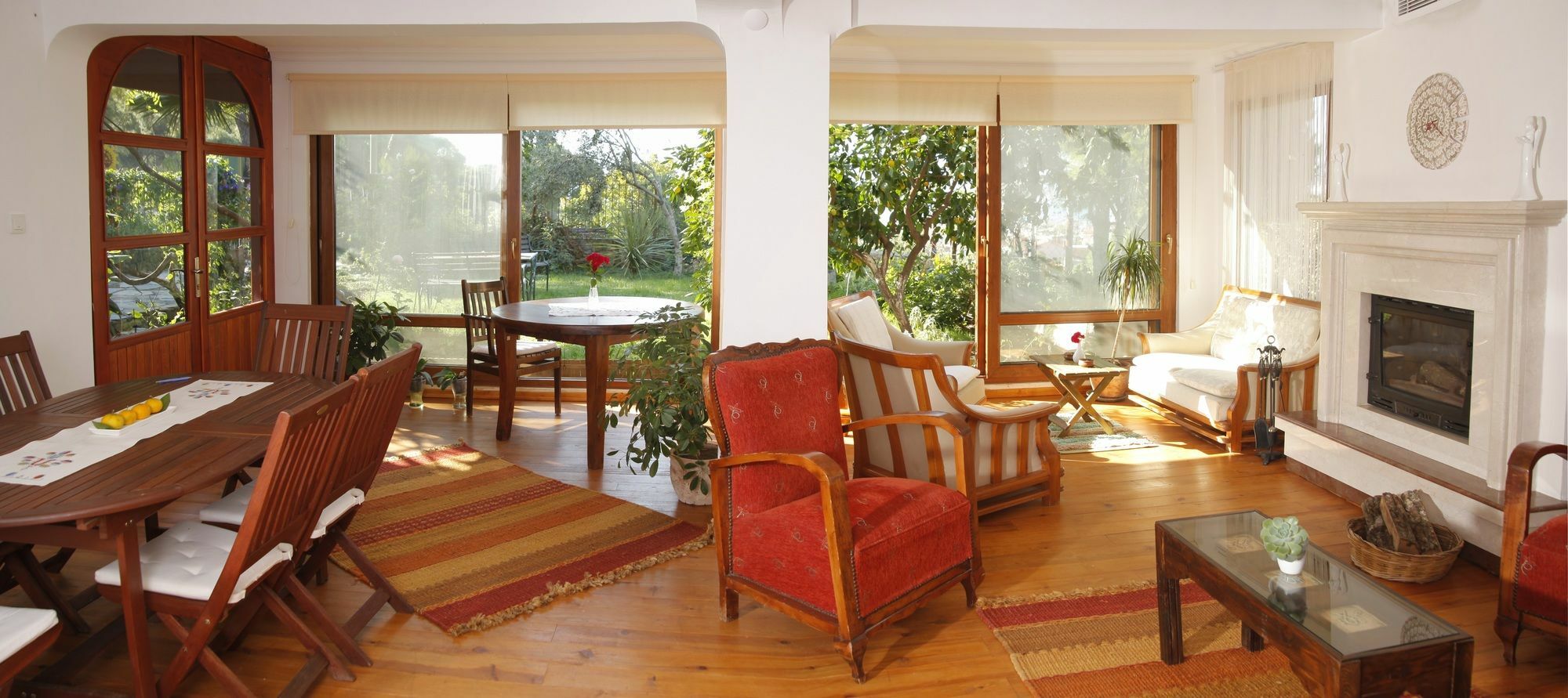 Gunebakan Taliani Hotel ไอวาลิค ภายนอก รูปภาพ